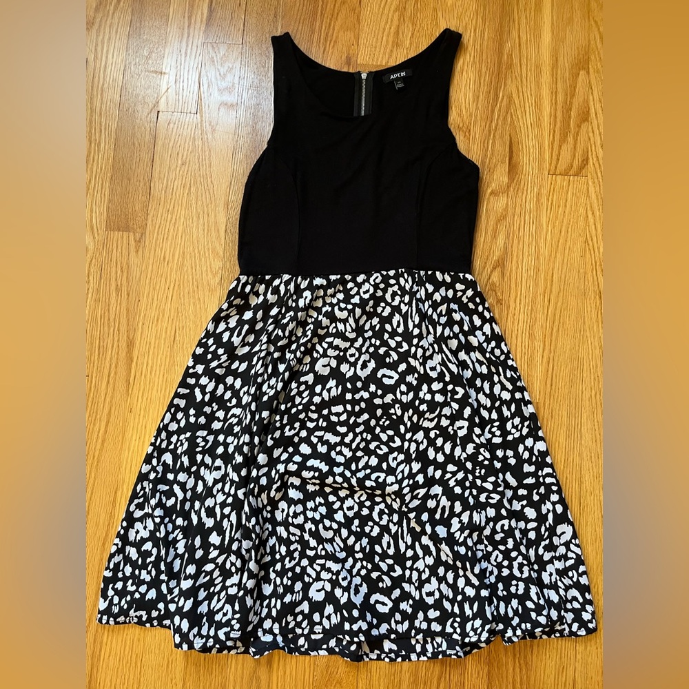 Apt 9 dress, size XS.